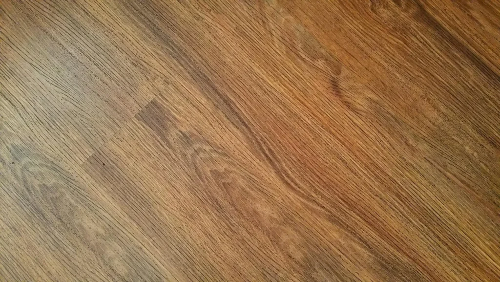 Розкрито секрет блискучого ламінату