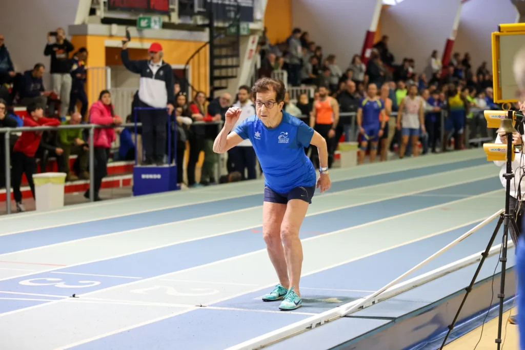 Емма Марія Мацценга готова до спринту в критому забігу в Падуї, неділя, 14 січня 2024 року Atl-eticamente Photo / Fidal Veneto