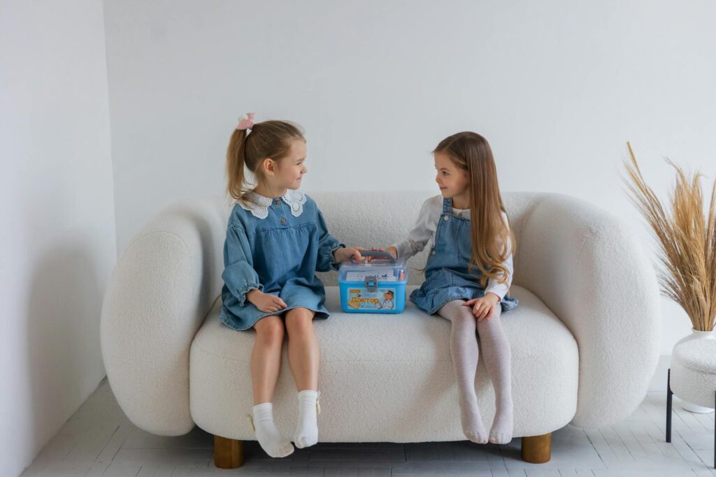 Сварки між дітьми: як реагують мудрі батьки Зображення до статті від Polesie Toys